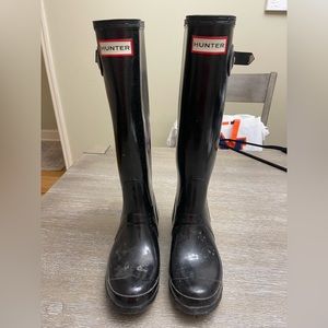 Tall hunter rain boots. Black. Size 6.5.